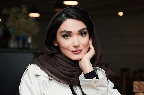 فرزانه قاسم‌زاده و عکس احساسی با کودکی خود