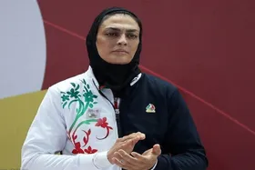 ویدئو | قهر ناگهانی شهربانو منصوریان در مراسم تجلیل از مدال‌آوران