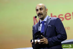 عکس | تونل زمان؛ «محسن تنابنده» در ۶ سالگی در آغوش پدرش؛ سال ۱۳۶۰