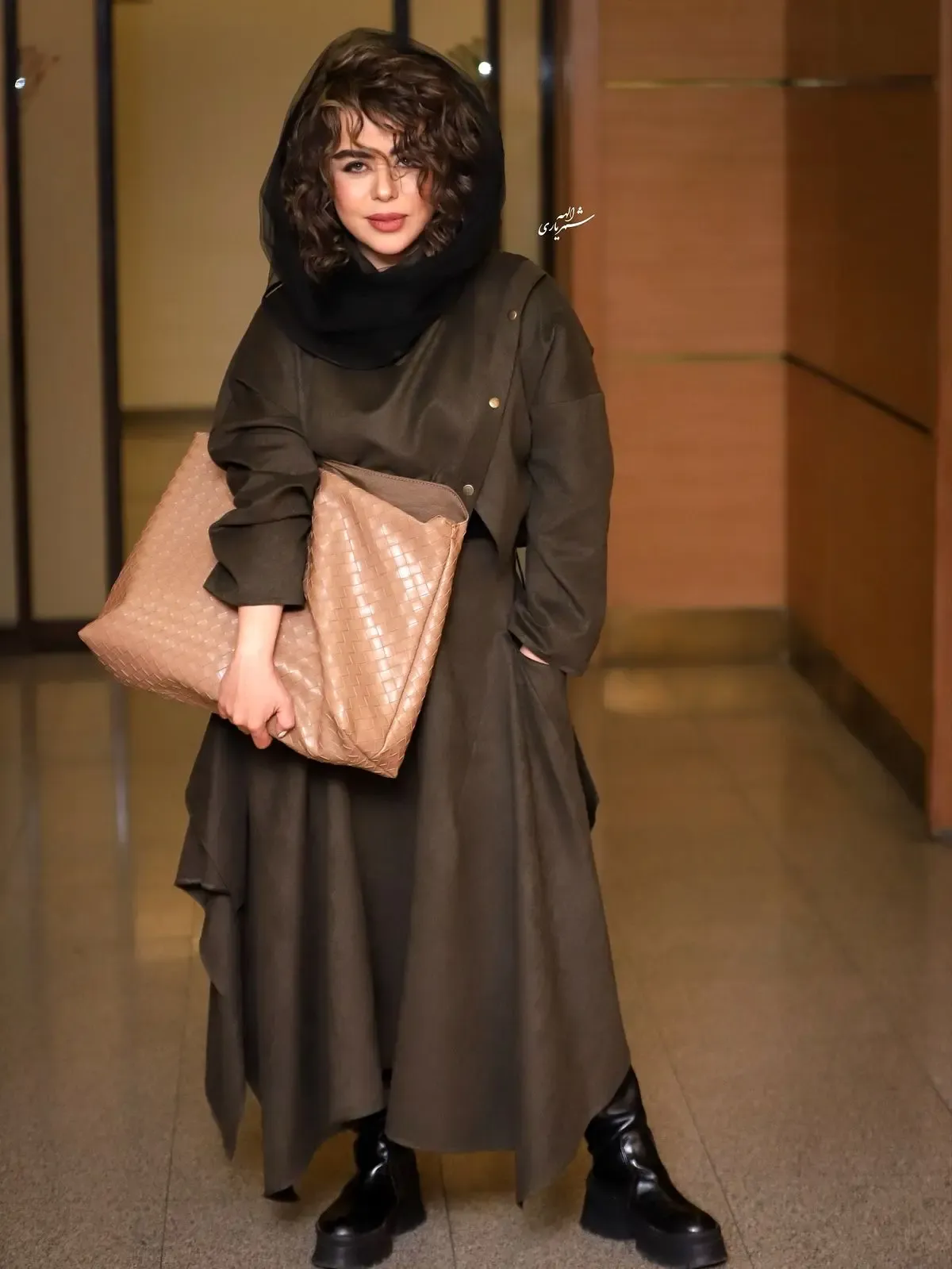 تیپ الهام اخوان مجری تلویزیون