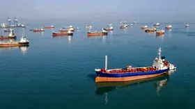 آخرین وضعیت تنگه هرمز؛ ۳۵۰ نفتکش‌ در انتظار مجوز ایران