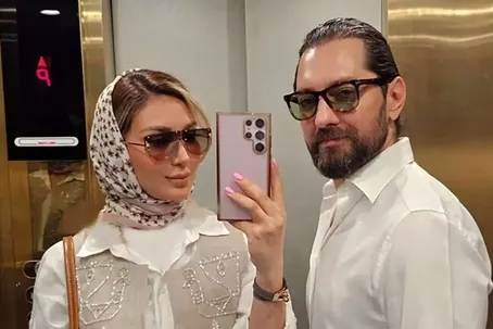 (عکس) عاشقانه بهرام رادان و همسرش مینا مختاری روی آب‌های نیلگون قشم