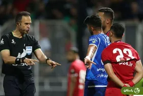 کارشناسی داوری صحنه اعتراض شدید استقلال؛ آیا روی رضائیان پنالتی شد؟