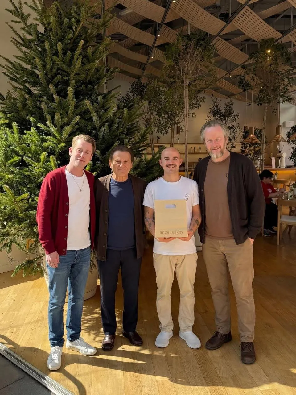 فیلم تنها در خانه