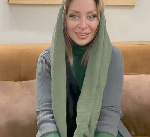 ماندانا سوری بازیگر سریال شش ماهه