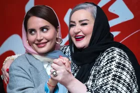 عکس‌های صمیمانه نعیمه نظام دوست و النازشاکردوست در اکران کج‌پیله