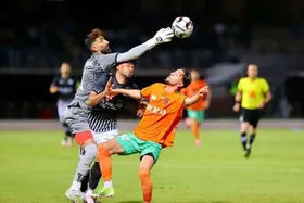 برد پرگل تراکتور در نبود هواداران پرشور