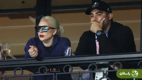 (تصویر) لیدی گاگا حلقه نامزدی عظیم ۱ میلیون دلاری‌اش را رو کرد