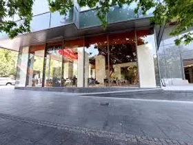 پلمب کافه ساعدی‌نیا با ورق‌های فلزی