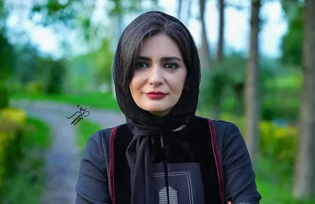 تصاویری از لیندا کیانی با استایل مشکی در یک جشنواره