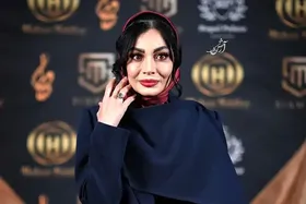 (عکس) استایل جذاب صحرا اسداللهی با یک کیف خاص در جشن حافظ