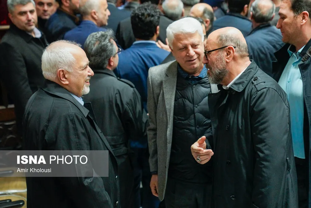 حضور حسن روحانی و محمد جواد ظریف در مراسم ختم مادر محمد شریعتمداری