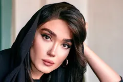 (عکس) چهره کتابخوان فرزانه قاسم‌زاده با استایلی ساده و شیک