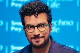 ⁨(ویدئو) امیرحسین قیاسی: من خیلی بدبخت و تنها هستم!