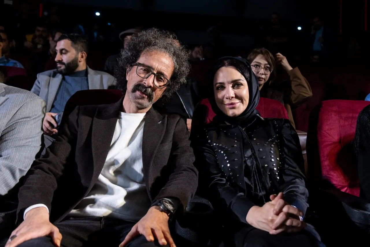 مراسم تقدیر از سلاف فواخرجی، بازیگر زن سوریه‌ای در جشنوارهٔ فیلم فجر