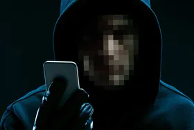 ماجرای عجیب پیامک ترامپ به مردم ایران | پای یک شرکت ارتباطی داخلی در میان است