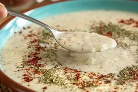 طرز تهیه سوپ ماست مراغه‌ای خوشمزه به روش اصلی