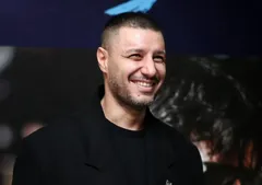 (ویدئو) جواد عزتی: سریال «وحشی» ۴ فصل دارد | فصل دوم متفاوت‌تر از فصل اول است!