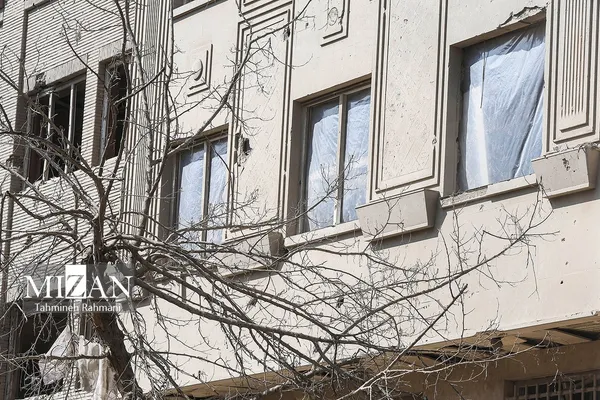 آثار حمله هوایی به خیابان ملک الشعرای بهار