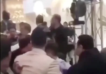 فیلمی جنجالی از یک مراسم عروسی؛ عروس ۱۱ دوست پسرش را به جشن دعوت کرد!