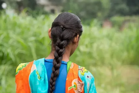 تجاوز پدر ۵۰ ساله به دختر ناشنوای ۲۰ ساله‌اش و باردار کردن او!