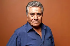 (عکس) تونل زمان؛ بهروز وثوقی در ۳۸ سالگی و در کنار «رضا کرم رضایی»؛ سال ۵۴