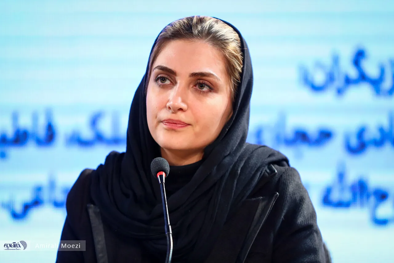 الناز ملک در نشست فیلم «خیابان جمهوری» در جشنواره فیلم فجر