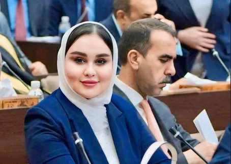 هند العباسی کیست و چرا در عراق جنجال به پا کرد؟ + تصاویر