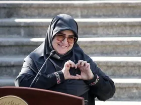 بگومگوی خبرنگاران و سخنگوی دولت درباره اینترنت