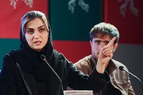 (ویدئو) النازملک: می‌دانم بخاطر حضورم در جشنواره فحش می‌شنوم