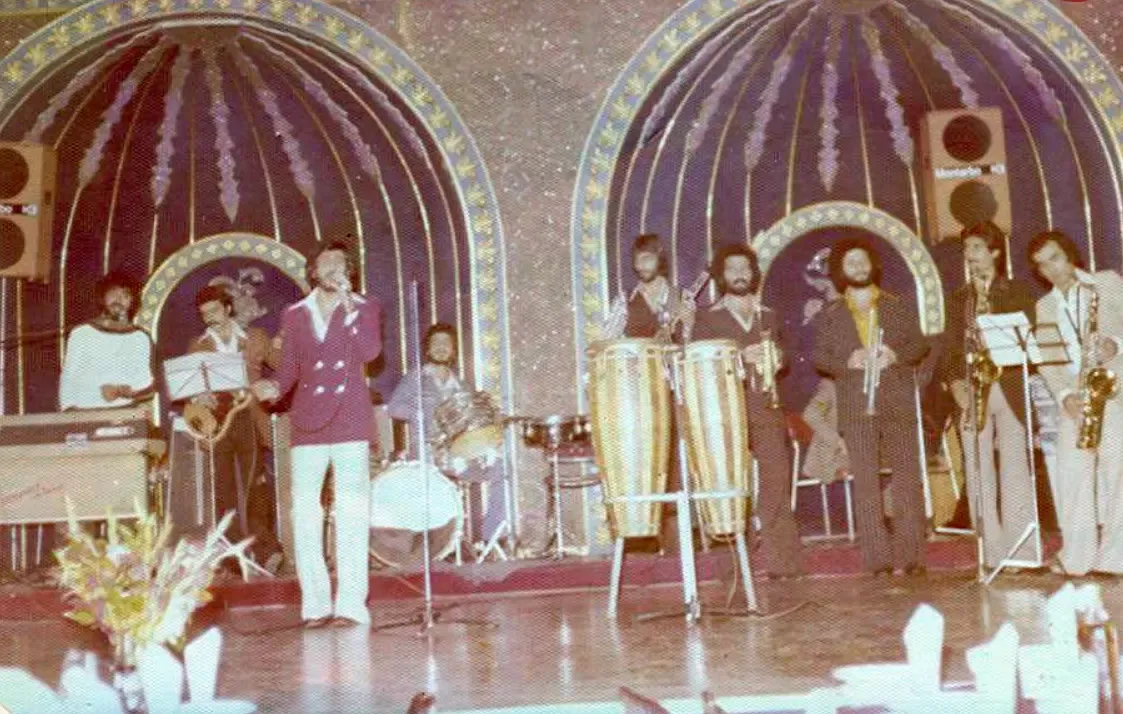 اجرای خاطره‌انگیز شهرام شب‌پره در تهرانِ سال ۵۵