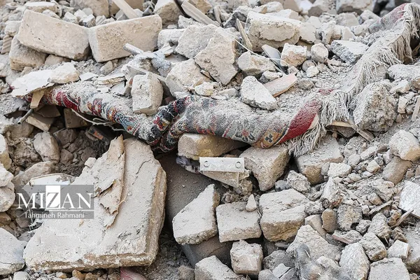 آثار حمله هوایی به خیابان ملک الشعرای بهار