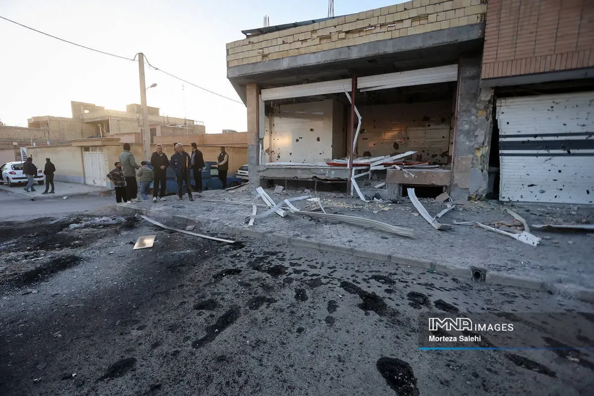 تصاویری از حملات هوایی به یک روستا