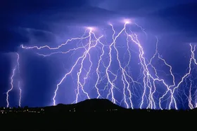 ویدئو | وحشتناک‌ترین رعدوبرق‌هایی که تاکنون ثبت شده است