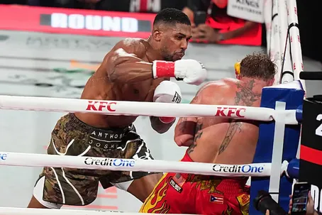 تصادف مرگبار برای قهرمان بوکس جهان؛ آنتونی جاشوا جان سالم به در برد، مربی ایرانی او جان باخت