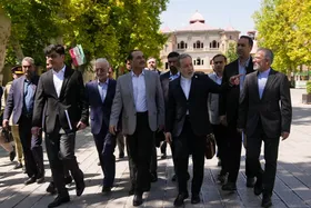 گشت و گذار عاصم منیر قبل از ترک تهران