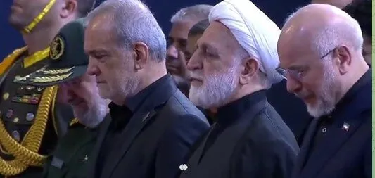 مراسم وداع با رهبر انقلاب