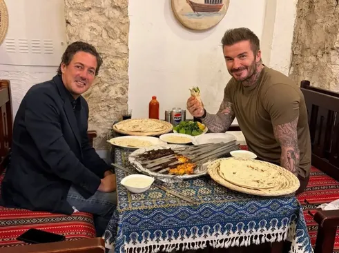 (ویدئو) دیوید بکام در رستوران ایرانی نان پخت و کباب خورد