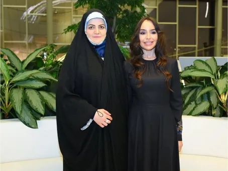 (ویدئو) سفر دختر و داماد پزشکیان به باکو خبر ساز شد؛ اسم زهرا پزشکیان به عایشه تغییر کرد!