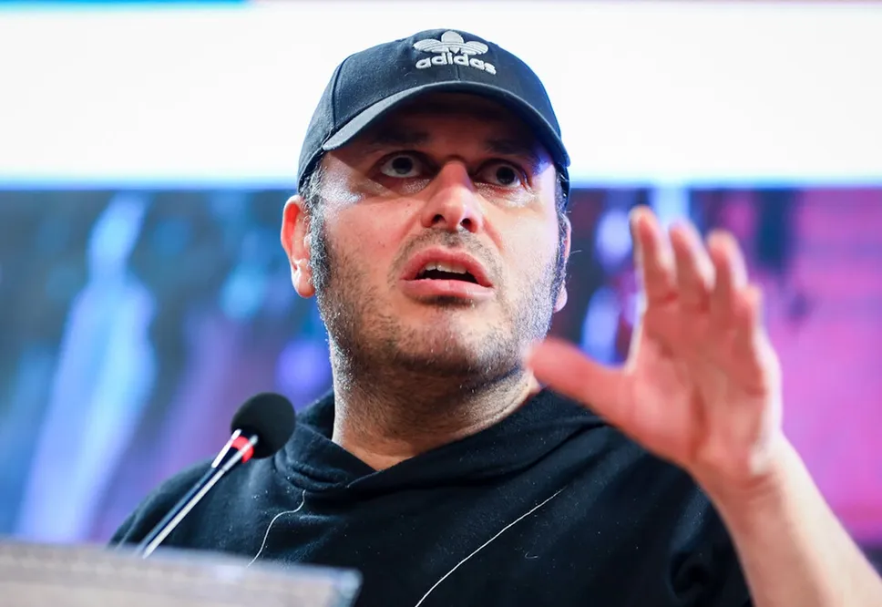 (ویدئو) تنش در نشست خبری فیلم نیم‌شب | محمدحسین مهدویان: از ستاره‌های ترسوی سینما استفاده نکردم