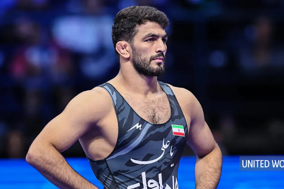 پست جنجالی حسن یزدانی درباره جنگ، مدافعان امنیت و معترضین دی ماه