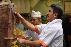 کباب ترکی، محبوب‌ترین غذای اروپا در یورو ۲۰۲۴