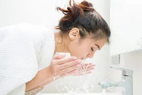 دقیقا چند ثانیه باید صورتمان را بشوییم؟