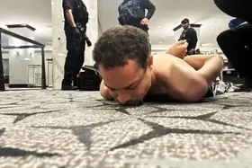 جزئیات تیراندازی در مراسم شام خبرنگاران با حضور ترامپ؛ مهاجم چه کسی بود؟