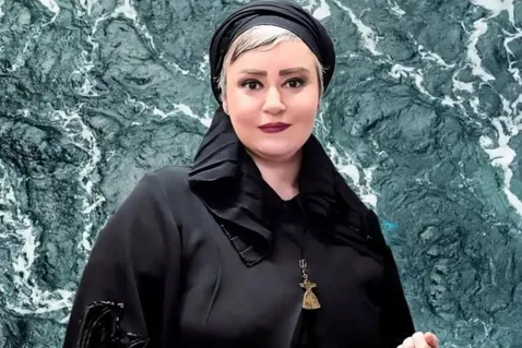 نعیمه نظام‌دوست در خیابان شمع روشن کرد