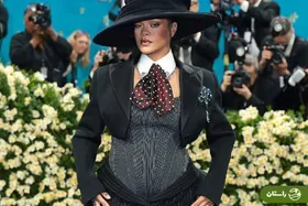 تصاویر | استایل خاص ریانا در مت گالا؛ او سومین بارداری‌اش را اعلام کرد