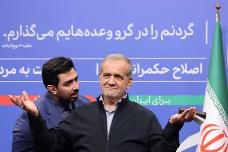 عکسی از کیک تولد ۷۲ سالگی مسعود پزشکیان