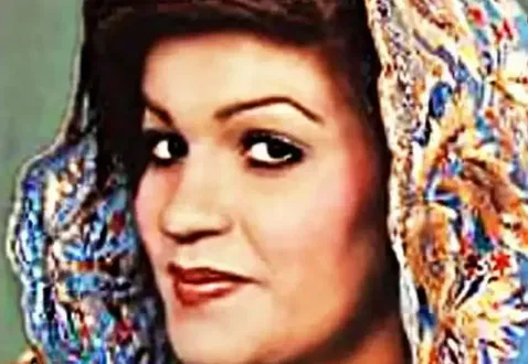 (عکس) تونل زمان؛ «گیتا» خواننده قبل انقلاب در ۶۵ سالگی؛ سال ۱۳۹۵