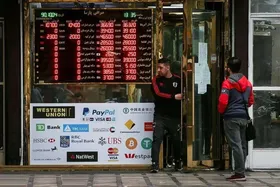 آخرین قیمت طلا، دلار و سکه در بازار امروز