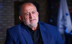 (ویدئو) واکنش تند نادر قاضی‌پور به سوال مصطفی امامی درباره محمدرضا زنوزی؛ مالک تراکتور: «این همه پول از کجا آورده؟»